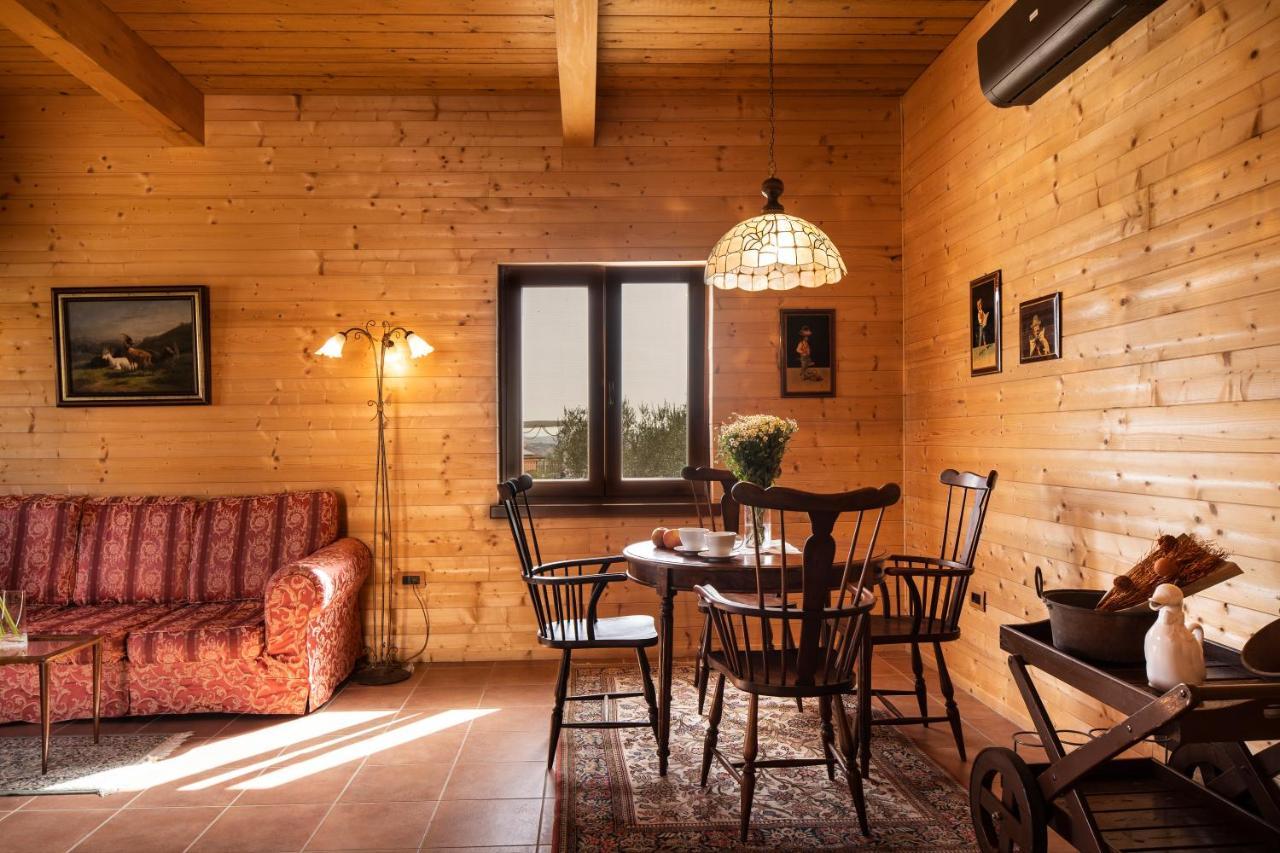 Borgo Olivo Apartment Пиетрелчина Екстериор снимка